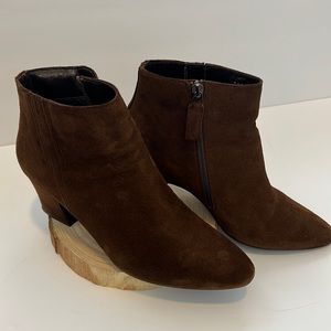 Aquatalia Weatherproof suede women’s boot, size 9, Chestnut brown